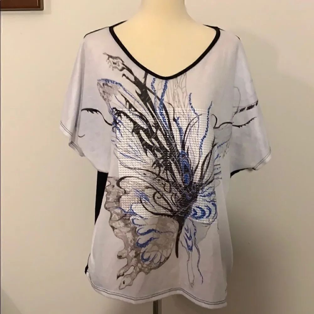 🌼🌼Simplici Tee blouse 🌼🌼 - Picture 1 of 5